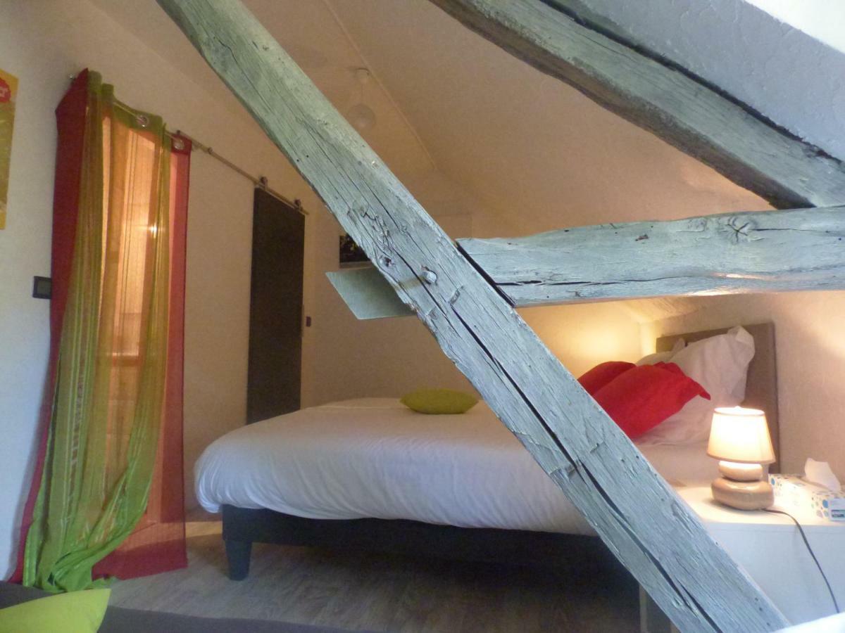La Bicoque En Puisaye Hotel Saint-Amand-en-Puisaye Екстериор снимка