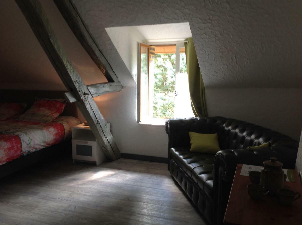 La Bicoque En Puisaye Hotel Saint-Amand-en-Puisaye Екстериор снимка